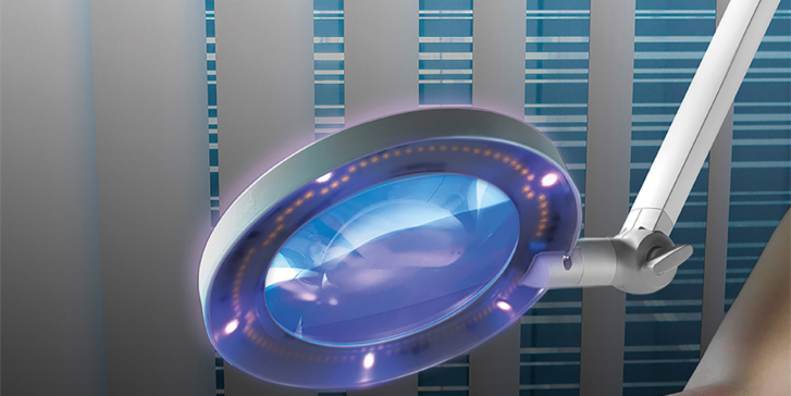 Optica Woods Light Magnifier