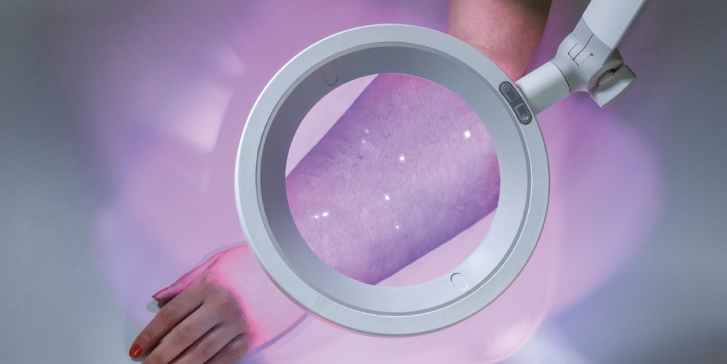 Optica UV Light