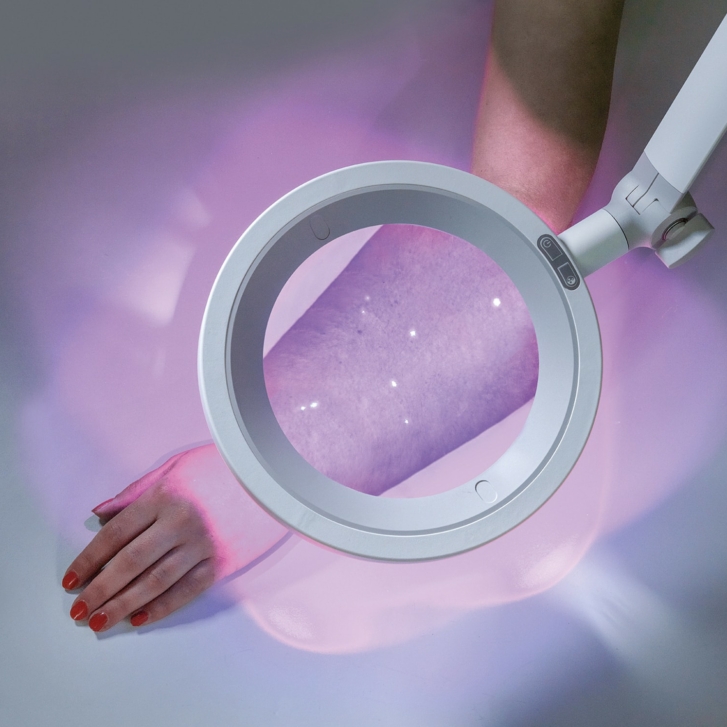 Optica UV Light