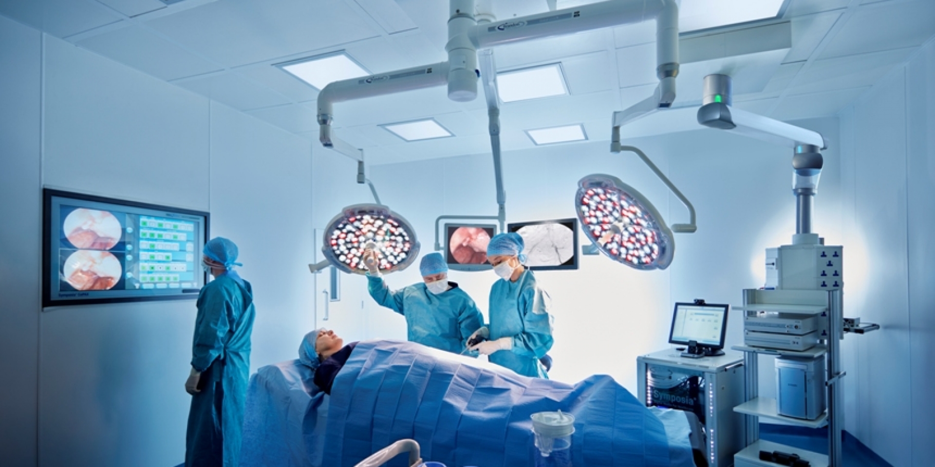 Operating theatre equiped with complete Brandon medical equipment package